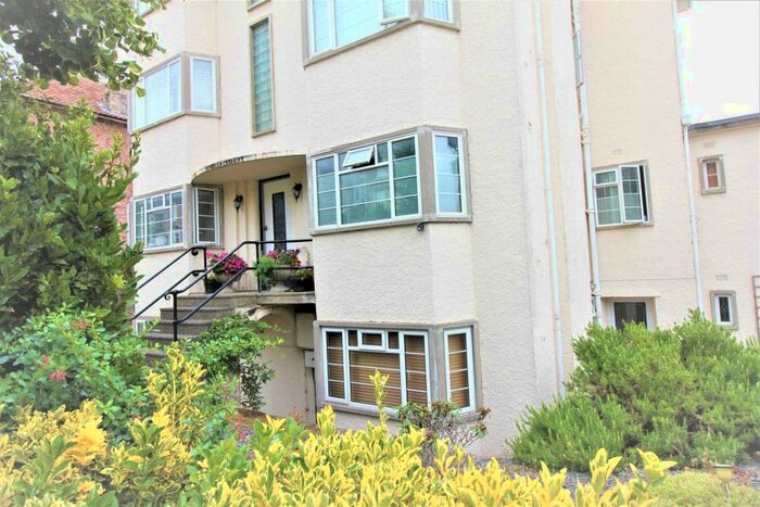 3 Bedroom Flat To Rent In Southside, Weston Super Mare, BS23