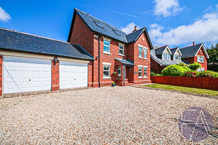 5 Bedroom Detached House For Sale In Ralphs Wifes Lane, Southport, Lancashire, PR9