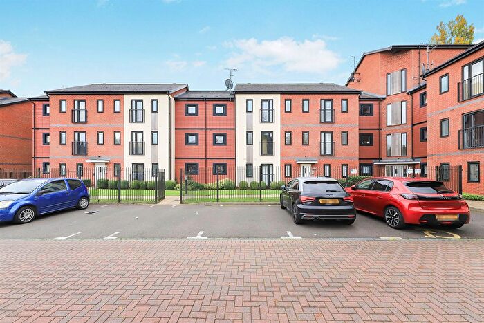 2 Bedroom Flat For Sale In Deans Gate, Willenhall, WV13