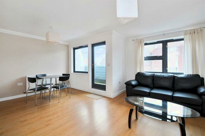 1 Bedroom Flat To Rent In College Road, Kensal Rise, London, NW10