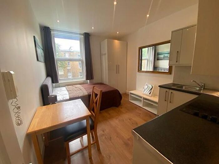 Studio To Rent In Nevern Place, SW5