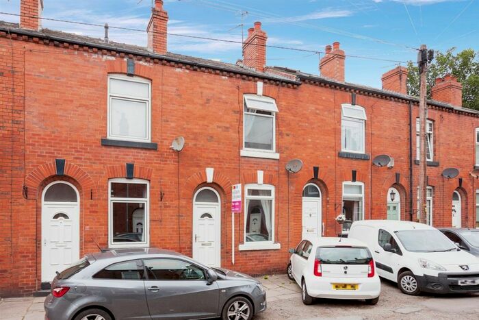 2 Bedroom Terraced House To Rent In Clement Street, Wakefield, WF2