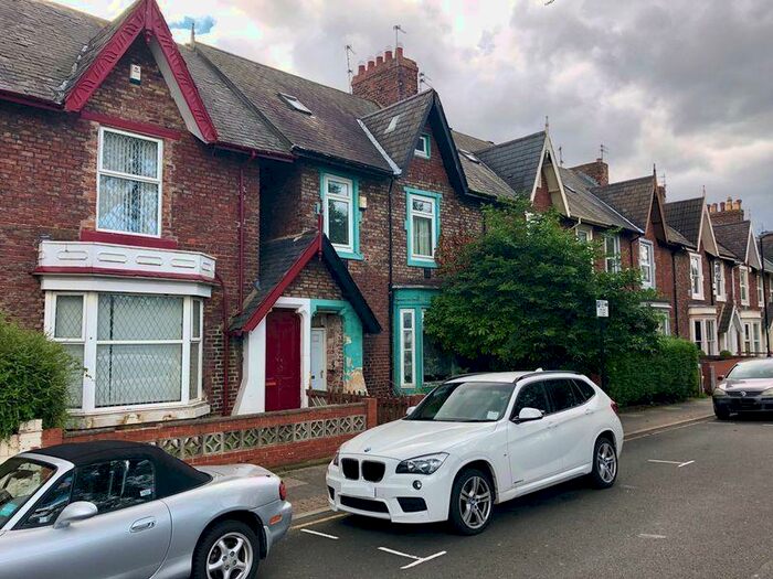 4 Bedroom Terraced House To Rent In Tunstall Terrace, Sunderland, SR2