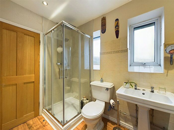 3 Bedroom Detached House For Sale In Bloomfield Road, Gloucester, Gloucestershire, GL1