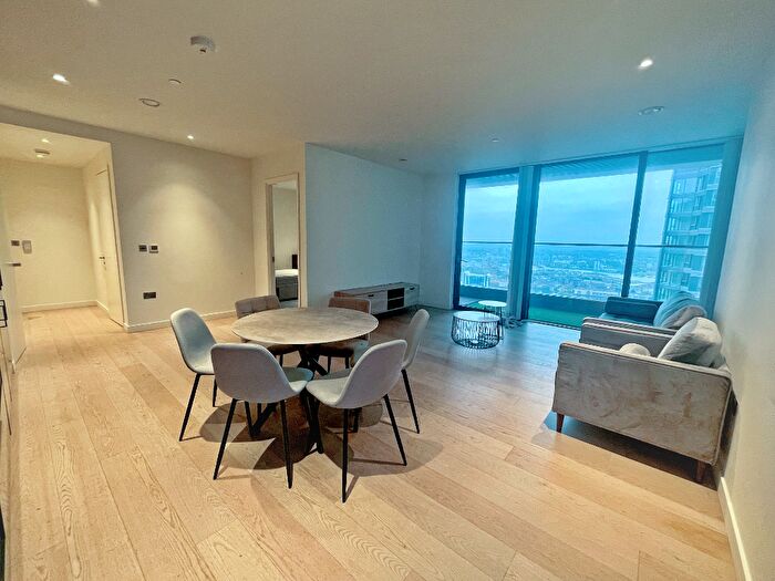 2 Bedroom Flat To Rent In Bagshaw Building, Wards Place, London, E14