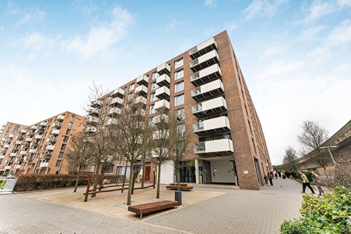 1 Bedroom Flat For Sale In Bramwell Way, London, E16