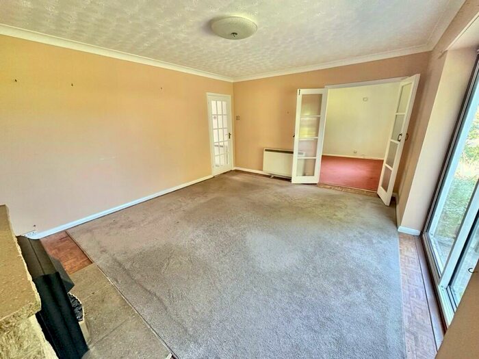 3 Bedroom SemiDetached Bungalow For Sale In Milden Gardens, Frimley