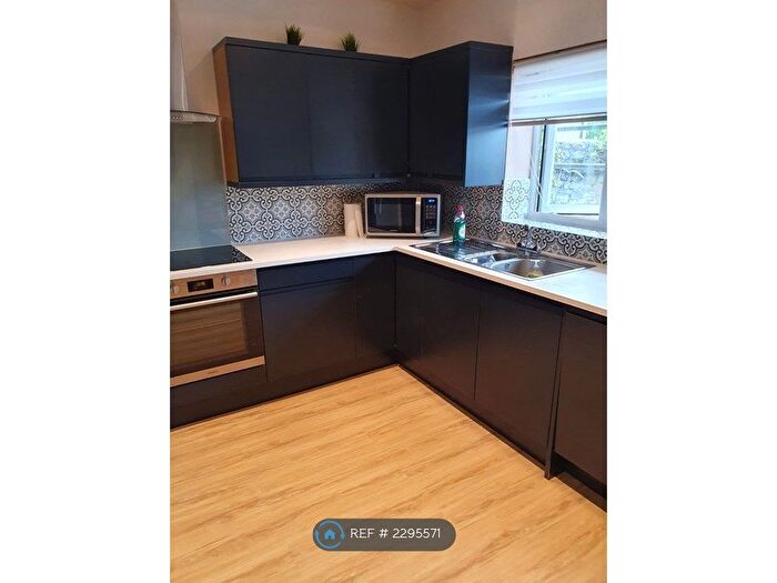 7 Bedroom Semi-Detached House To Rent In High Street, Twerton, Bath, BA2
