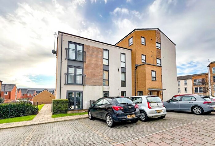 2 Bedroom Apartment For Sale In Gascoigns Way, Patchway, Bristol, BS34