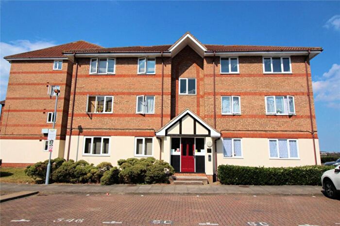 1 Bedroom Flat For Sale In Chandlers Drive, Erith, Kent, DA8