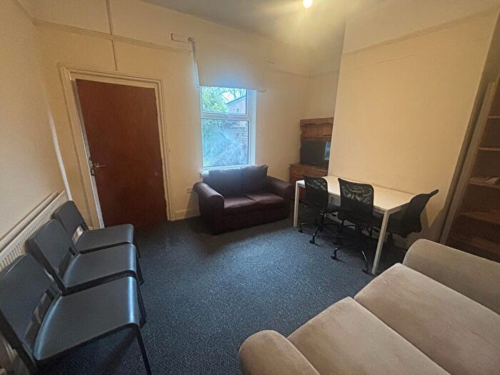 1 Bedroom Terraced House To Rent In Bristol Road Selly Oak, Birmingham, B29