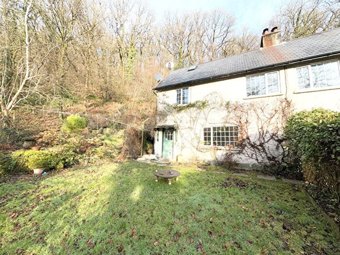 3 Bedroom Semi-Detached House To Rent In Dulverton, Somerset, TA22