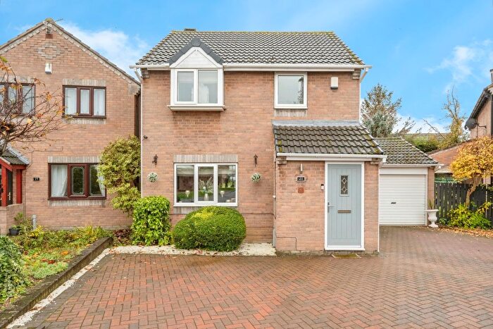 3 Bedroom Detached House For Sale In St. Lukes Close, Dunsville, Doncaster, South Yorkshire, DN7