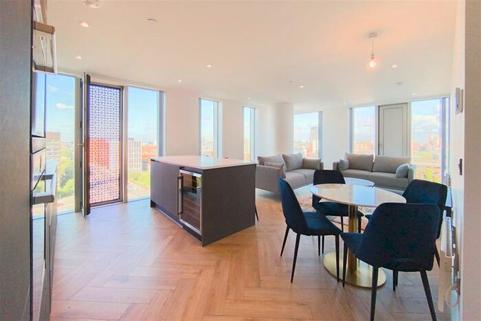 2 Bedroom Apartment To Rent In Elizabeth Tower, M15