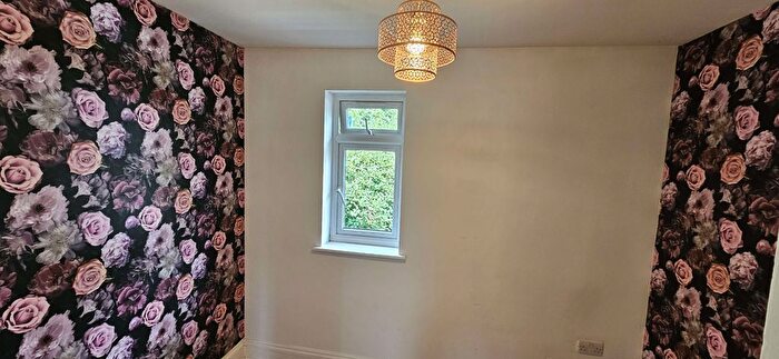 3 Bedroom End Of Terrace House To Rent In Seymour Road, LU1