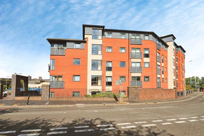 2 Bedroom Flat For Sale In Broad Gauge Way, Wolverhampton, WV10