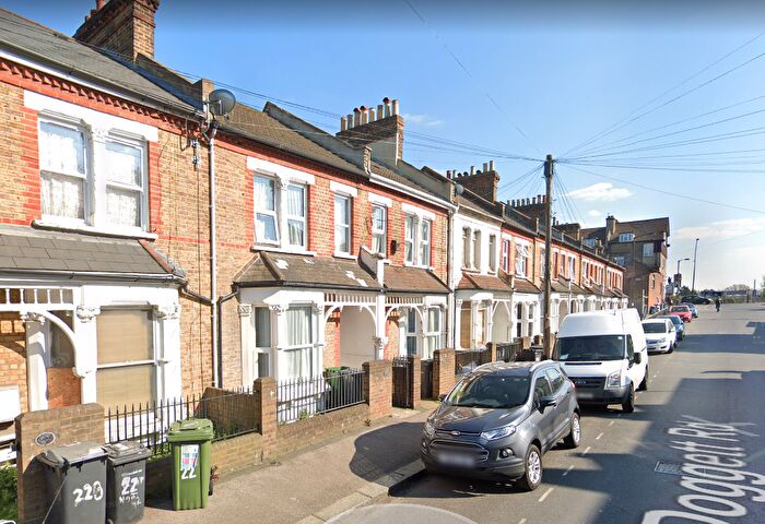 1 Bedroom Flat To Rent In Dogget Road, Catford, SE6