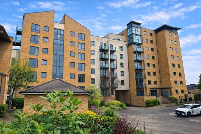 1 Bedroom Apartment To Rent In Woking, Surrey, GU21
