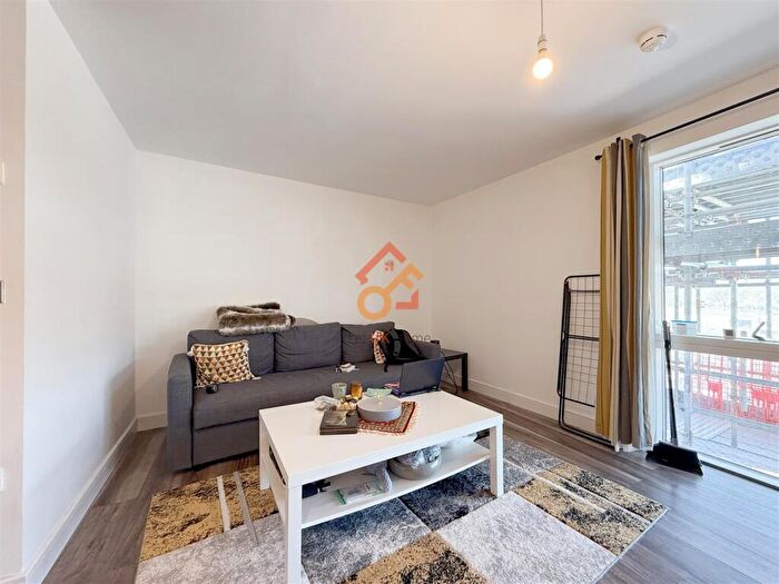 1 Bedroom Flat To Rent In Hemisphere, Edgbaston Crescent, Birmingham, B5