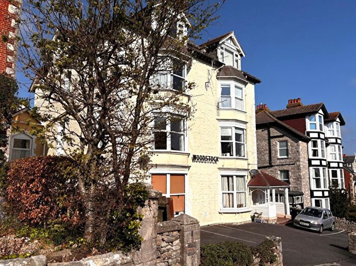 2 Bedroom Flat For Sale In Park Road, Swanage, BH19