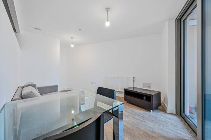 1 Bedroom Flat For Sale In Cornmill Lane, Lewisham, London, SE13