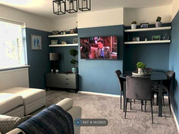 2 Bedroom Maisonette To Rent In Abercorn Road, London, NW7