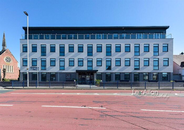 2 Bedroom Apartment For Sale In St. Johns Road, Stourbridge, DY8