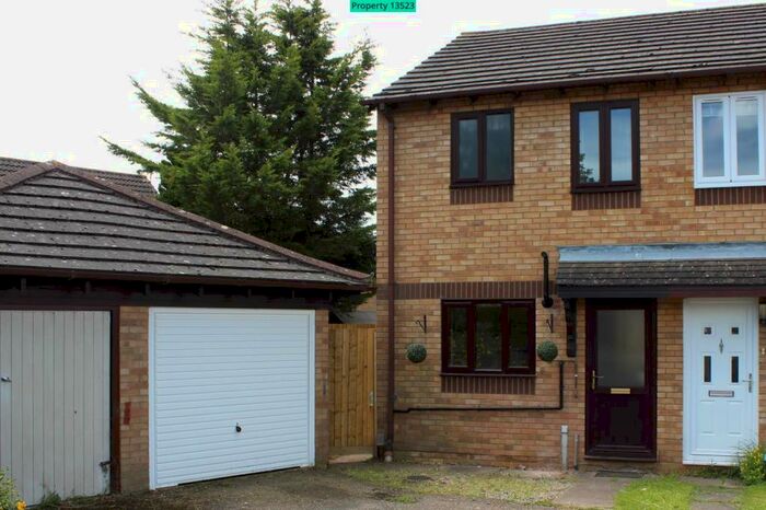 2 Bedroom End Of Terrace House To Rent In Spindleside, Bicester, OX26