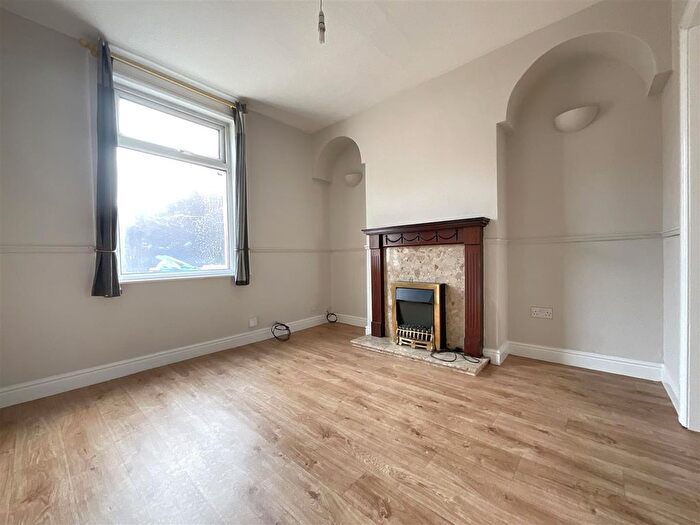 3 Bedroom Terraced House For Sale In Hope Street, Scarborough, YO12