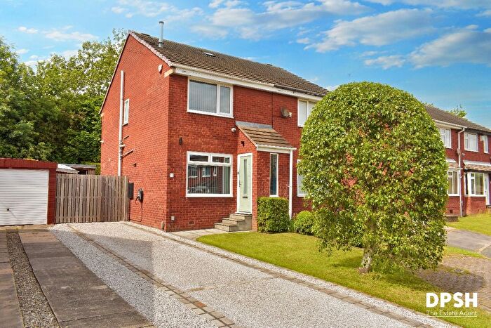 2 Bedroom Semi Detached House For Sale In Marston Avenue, Morley, Leeds, LS27