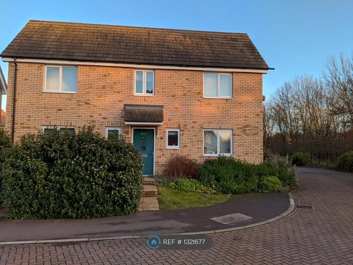 4 Bedroom Detached House To Rent In Vickers Way, Upper Cambourne, Cambridge CB23