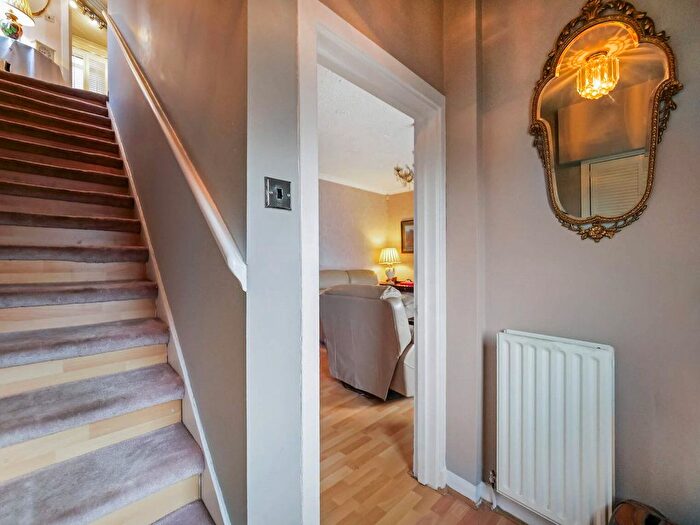 2 Bedroom Semi-Detached House For Sale In Strowan Crescent, Sandyhills, Glasgow, G32