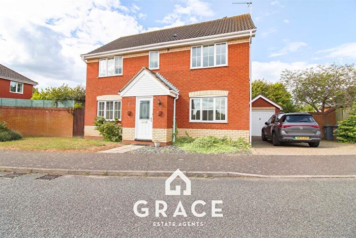 4 Bedroom Detached House For Sale In Kelvedon Drive, Rushmere St. Andrew, Ipswich, IP4