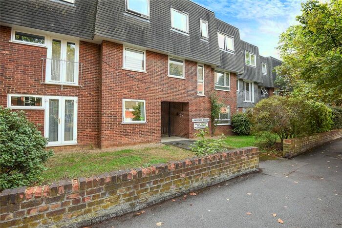 2 Bedroom Flat To Rent In Alma Road, Windsor, Berkshire, SL4