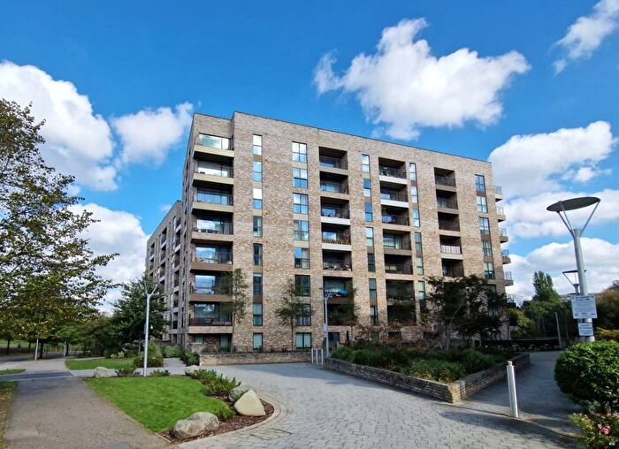 2 Bedroom Flat To Rent In Bodiam Court, Park Royal, London, NW10