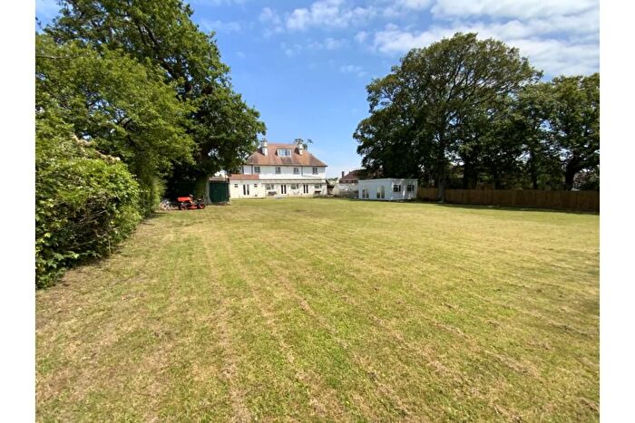 1 Bedroom Detached House For Sale In Postern Road, Newport, PO30