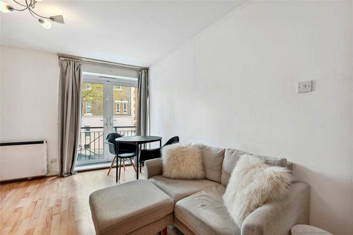 2 Bedroom Flat To Rent In Fountain Court, Lafone Street, London Bridge, SE1