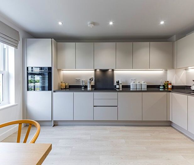 3 Bedroom End Of Terrace House For Sale In Manningtree Park, Mistley, Manningtree, CO11