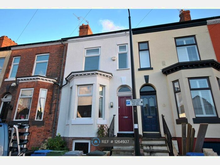 2 Bedroom Terraced House To Rent In Thorn Grove, Sale M33