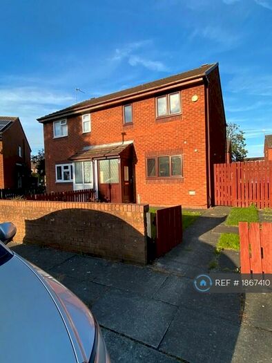 2 Bedroom Semi-Detached House To Rent In Wheatear Close, Liverpool, L27