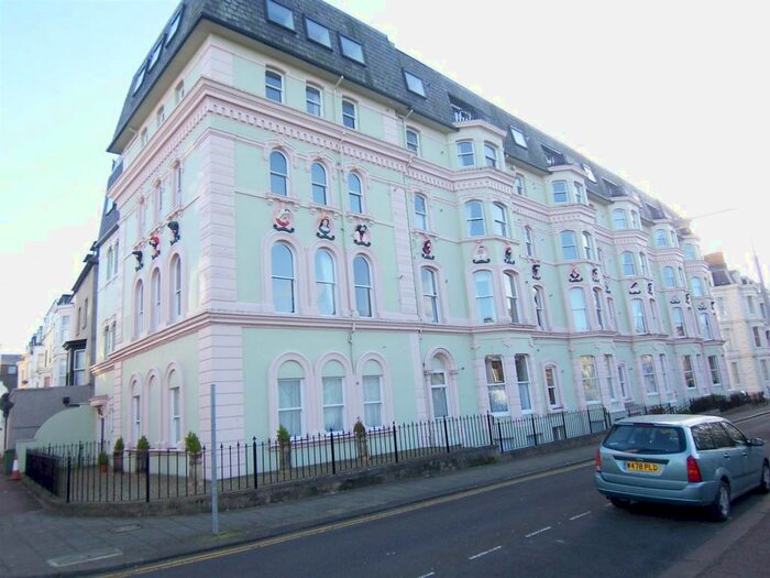 2 Bedroom Flat To Rent In St Martins Avenue, Scarborough, YO11