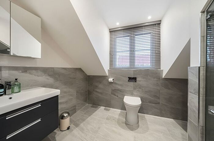 5 Bedroom Detached House For Sale In Heatherfields Way, Whitehill, Bordon, Hampshire, GU35