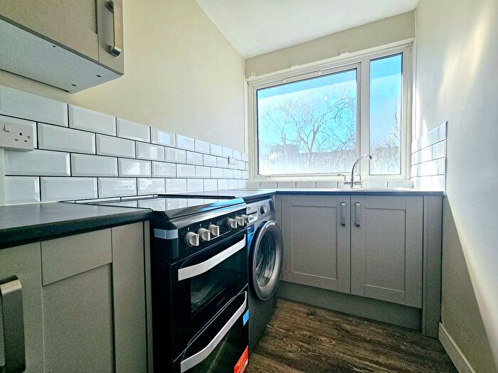 1 Bedroom Flat To Rent In Elgar Lodge, Bromley, BR2
