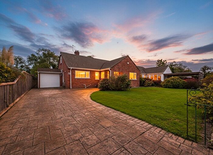 4 Bedroom Bungalow For Sale In Crantock Drive, Almondsbury, Bristol, BS32