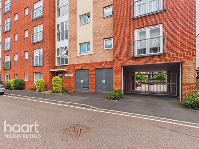2 Bedroom Apartment For Sale In Marquess Drive, Milton Keynes, MK2