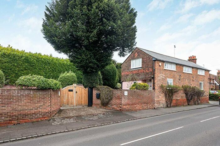 2 Bedroom Detached House For Sale In Thames Street, Sonning, Reading, Berkshire, RG4