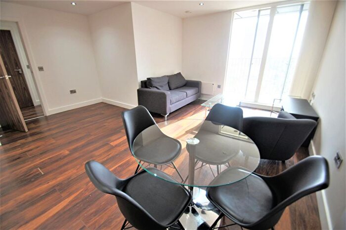 2 Bedroom Flat To Rent In The Assembly, One Cambridge Street, M1