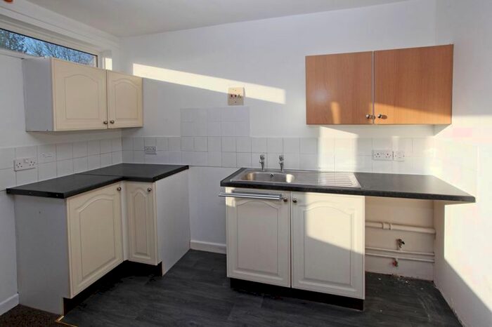 1 Bedroom Flat To Rent In Meadowlea, Madeley, Telford, TF7