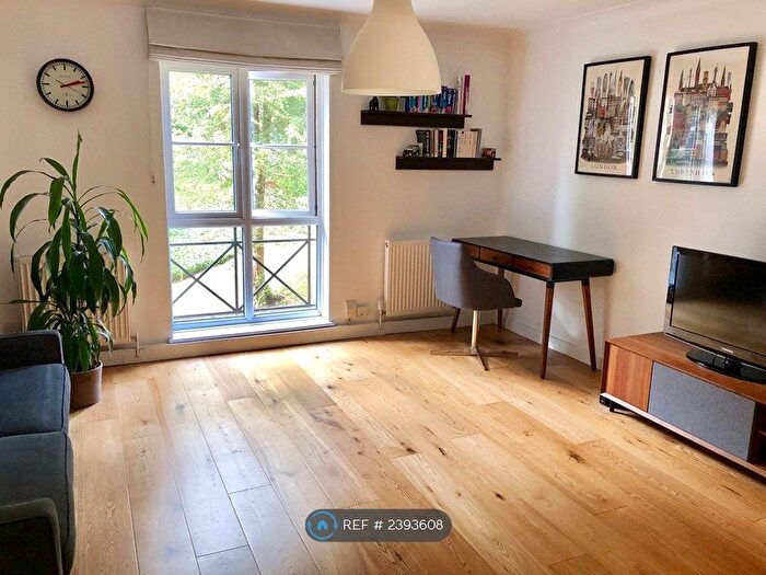 1 Bedroom Flat To Rent In Belvoir Lodge, London, SE22