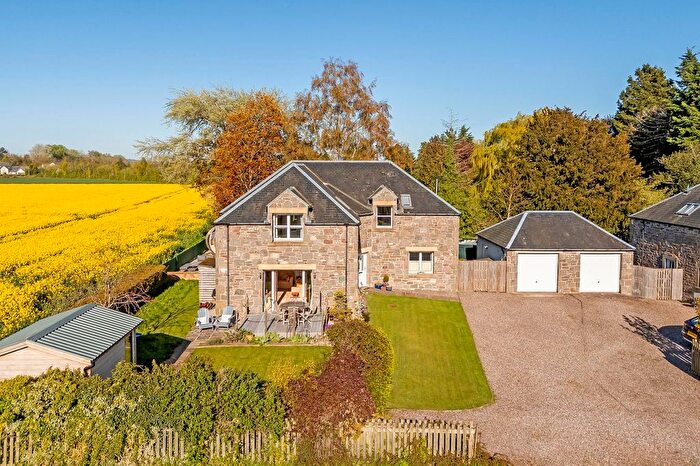 4 Bedroom Detached House For Sale In Errol, Perth, PH2